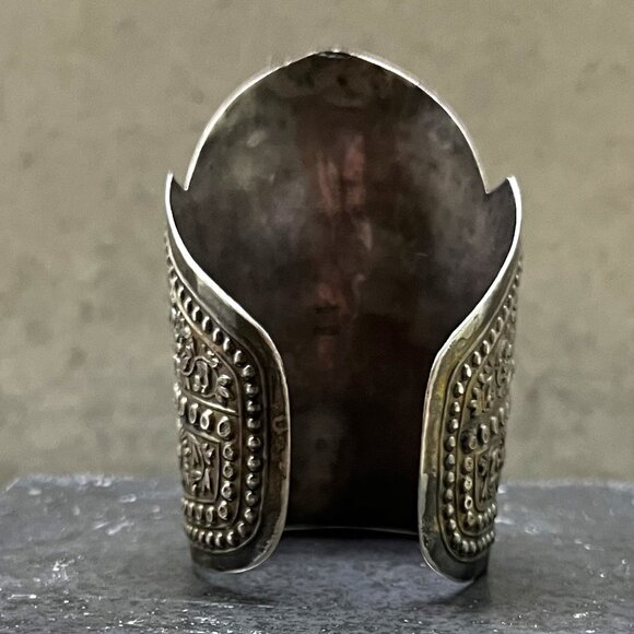 Large Thin Vtg. Ornate Silvertone Metal Wide Open Cuff Bracelet w/Floral Motif - Picture 2 of 8